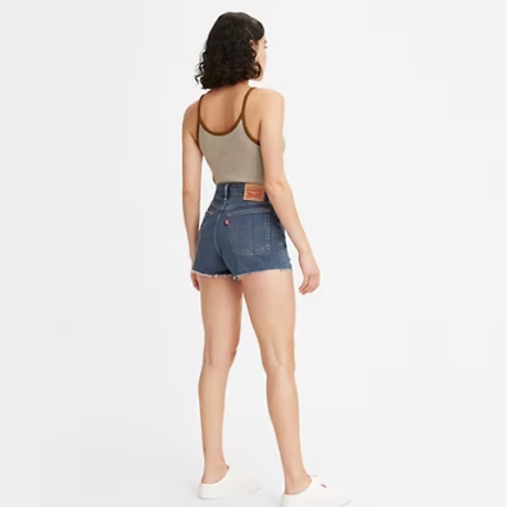 Levi’s High Rise Shorts - Picture 3 of 6